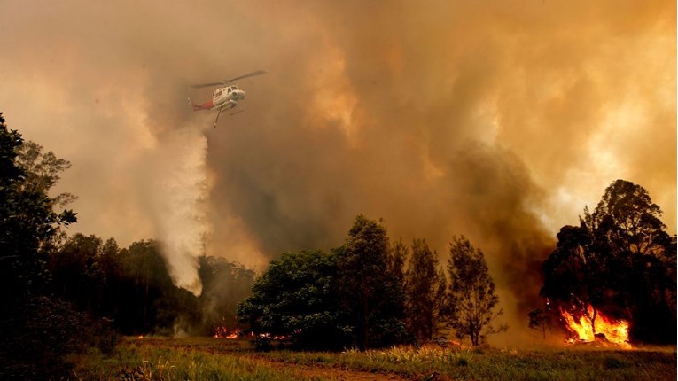 U Australiji divljaju požari, dvoje mrtvih i petero nestalih
